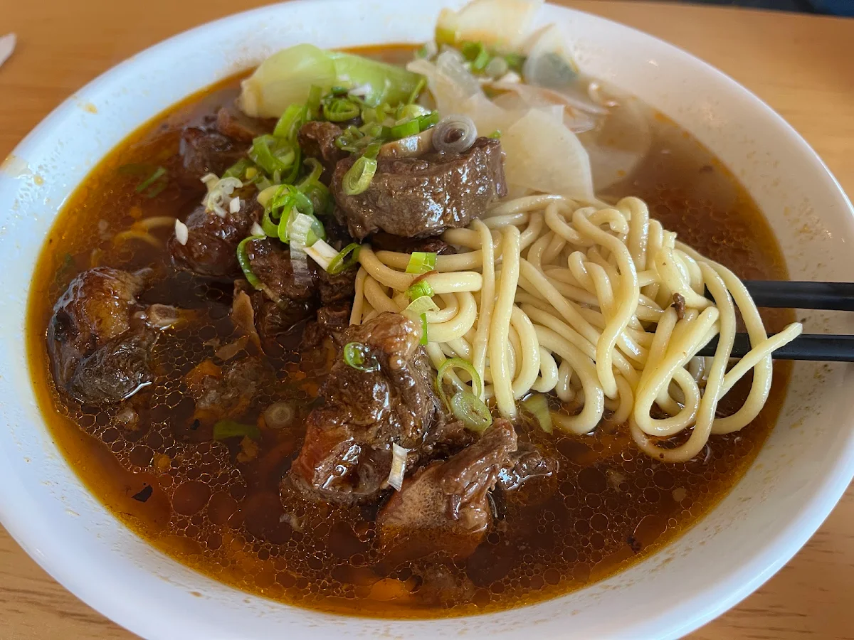 braised beef brisket 红烧牛肉面